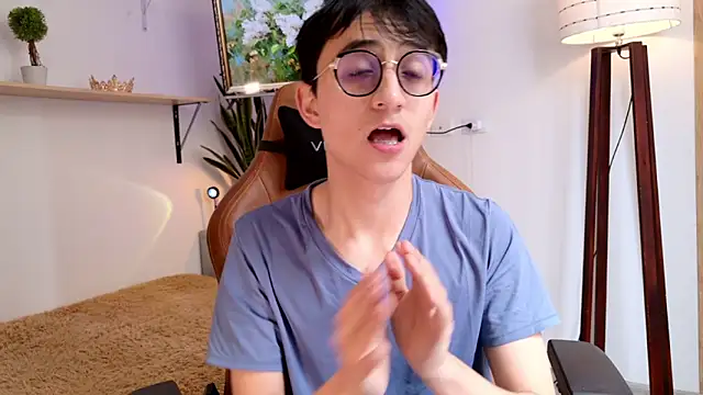 Sr evann online show from April 19, 4:17 pm