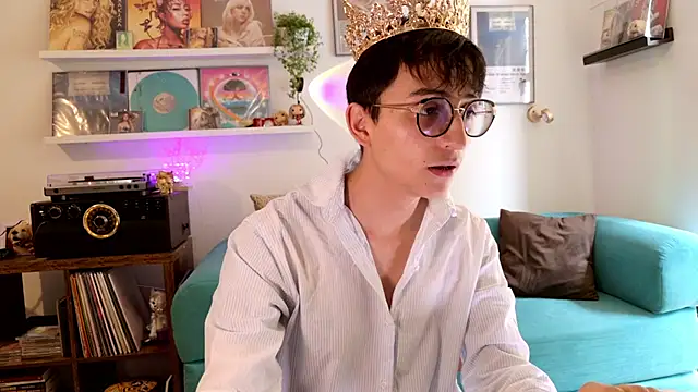 Sr evann online show from April 21, 3:18 pm