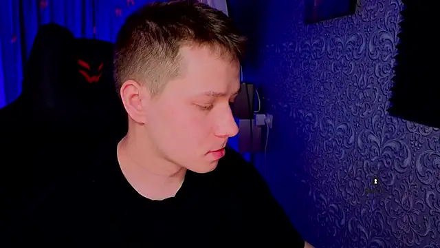 Karl Night  online show from February 28, 6:18 pm