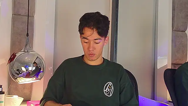 Austin Reedss online show from April 22, 2:44 pm