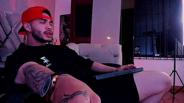 Vincentblack online show from July 23, 5:48 am