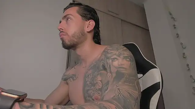 Axel  Blaze online show from April 24, 12:40 pm