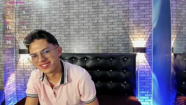 Lian Prince online show from March 7, 7:44 pm