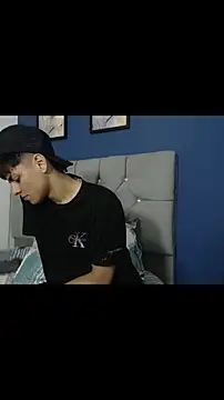 Logan Jhonson19 online show from April 19, 2:33 am