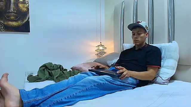 Ethan Wolfe online show from March 9, 5:12 am