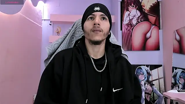 DanteLuxx online show from April 25, 4:15 am