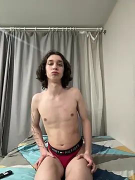 PrettylnPink  online show from March 1, 11:04 pm