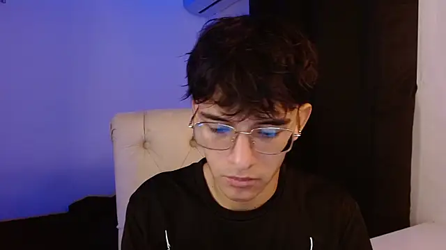 noah millerx online show from July 14, 7:20 pm