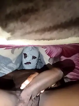 njabulomahlangu285 online show from March 6, 8:50 pm