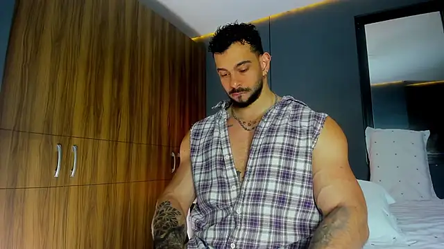 massimo visconti online show from April 17, 11:51 pm