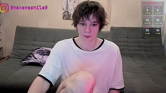 AnthonyCuutie online show from August 7, 8:54 am