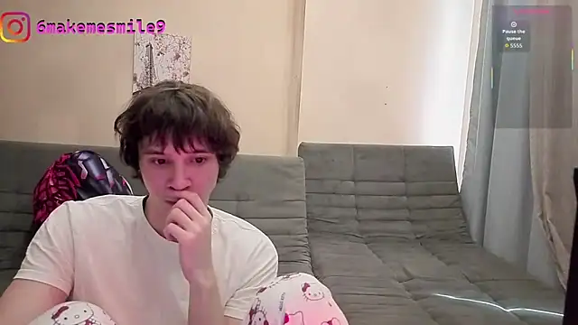 AnthonyCuutie online show from August 6, 7:36 am