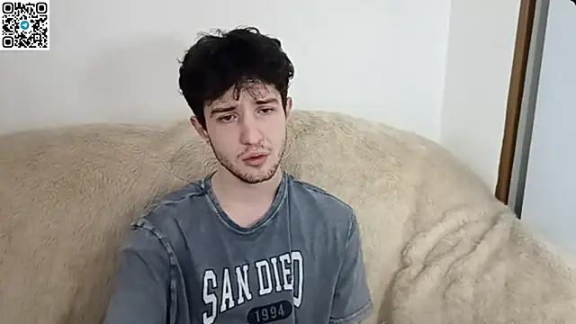  ZaneX online show from April 21, 7:42 pm