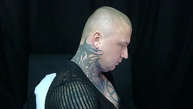 devilWithTats online show from April 18, 9:00 am