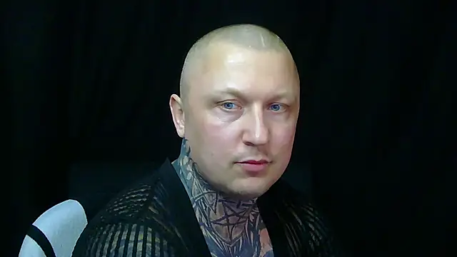 devilWithTats online show from April 14, 11:54 am