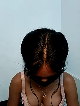 MidnightLoversX online show from May 13, 5:32 pm