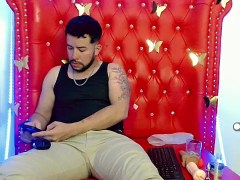 Dominik pleasure online show from March 10, 11:33 pm