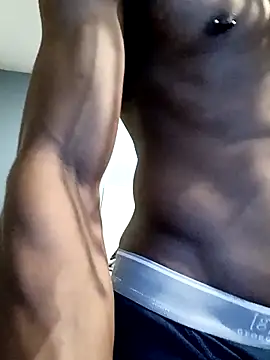 p13guy42 online show from April 18, 3:41 am