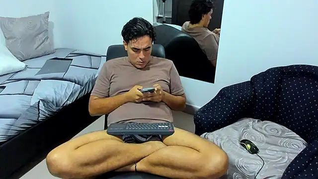 Theo Castell online show from March 5, 12:23 pm