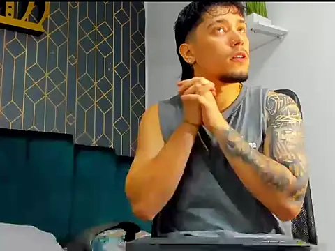 maximo-lane online show from March 9, 4:56 pm