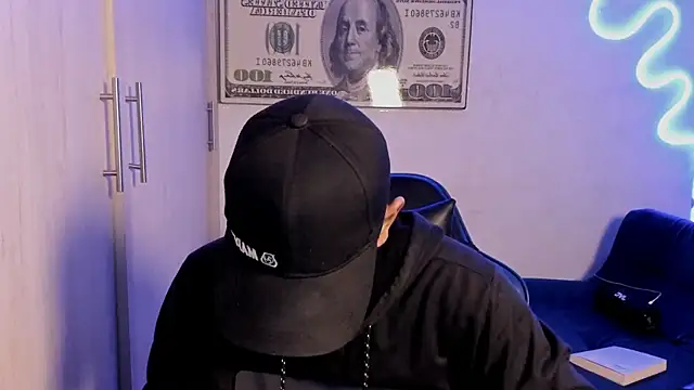 jossi12345j online show from April 23, 12:51 pm