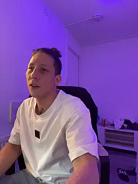 TitanNoir online show from March 3, 4:14 pm