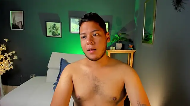 Akon 2XXX online show from April 12, 2:18 pm