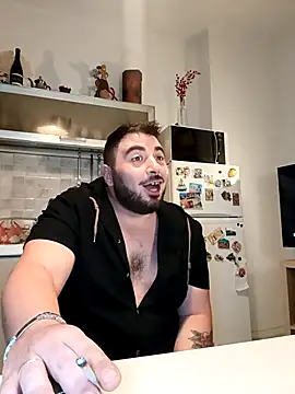 bear skinny online show from July 24, 9:11 pm