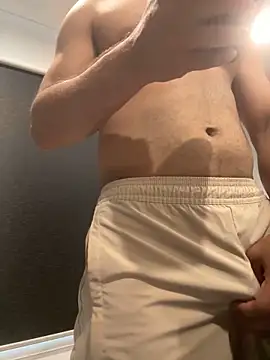 hitman1208  online show from March 10, 8:20 am