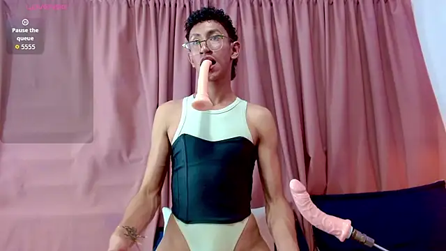 LumiAngel online show from March 5, 6:48 pm