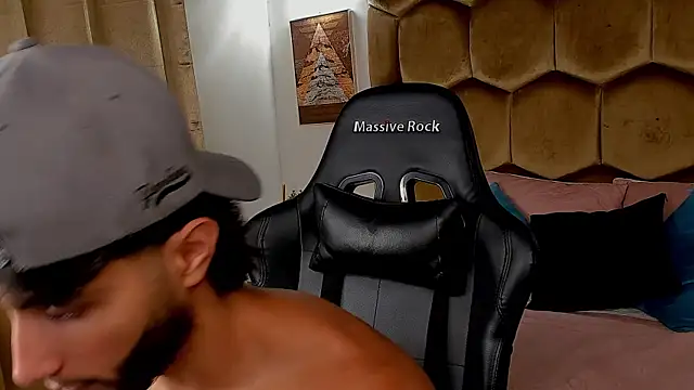 Emmet CollinsJS online show from April 26, 5:49 am