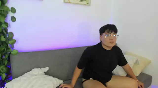 mathew skin online show from March 5, 2:13 pm