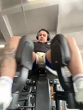 OliverTabordaa online show from April 21, 7:20 pm