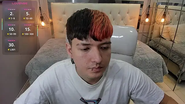 Santiago morgan online show from April 24, 10:45 pm