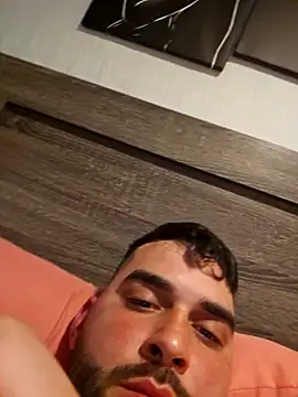 Manuelpapiri online show from March 15, 3:58 am