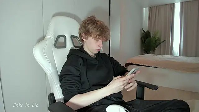 Wawesuc online show from April 10, 10:11 am