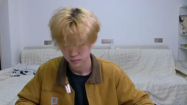 Chili-001 online show from March 8, 10:08 am