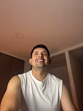 TroyeSavage online show from April 20, 12:02 am