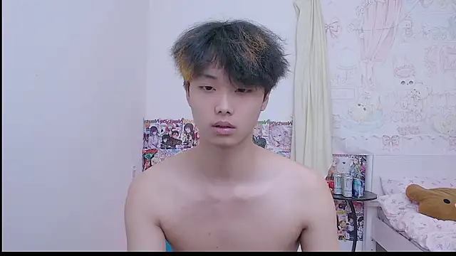 icecream-002 online show from April 8, 10:25 am