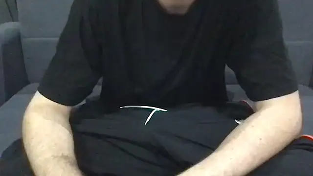 ugofantocci online show from March 12, 11:56 pm