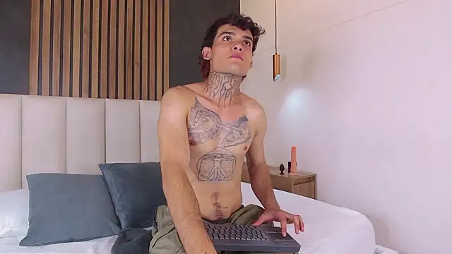 GhaelSum   online show from March 10, 9:32 pm