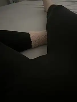 Lover0017 online show from March 18, 9:56 am