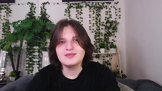 delalex online show from March 14, 8:38 pm