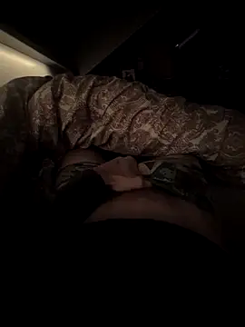 dirtybigtoy online show from March 11, 11:01 pm