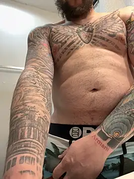 bigpappiii09 online show from March 23, 11:21 pm