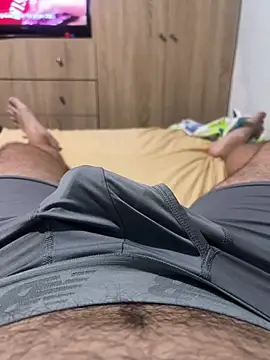 tommyxxx2026 online show from August 5, 4:45 pm