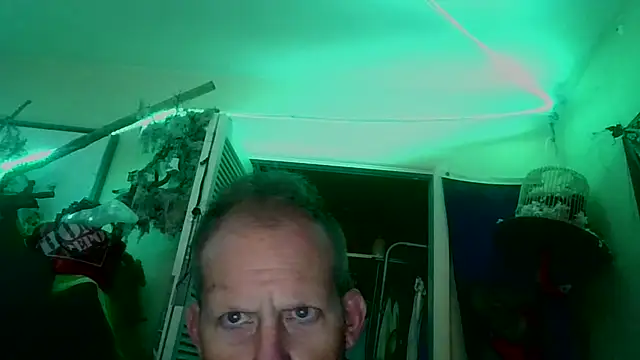 strokingjoe14585 online show from July 16, 1:56 am