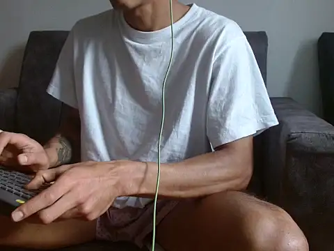 sornero777111 online show from April 11, 1:03 pm