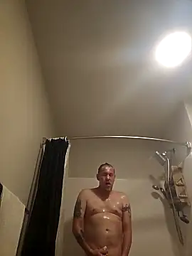 yourMasterisBored online show from April 18, 12:39 pm