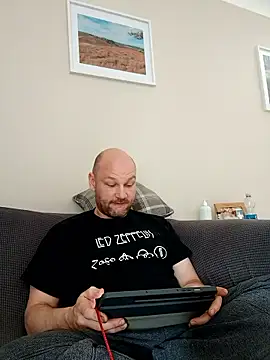 pitch 122 online show from June 7, 9:49 am